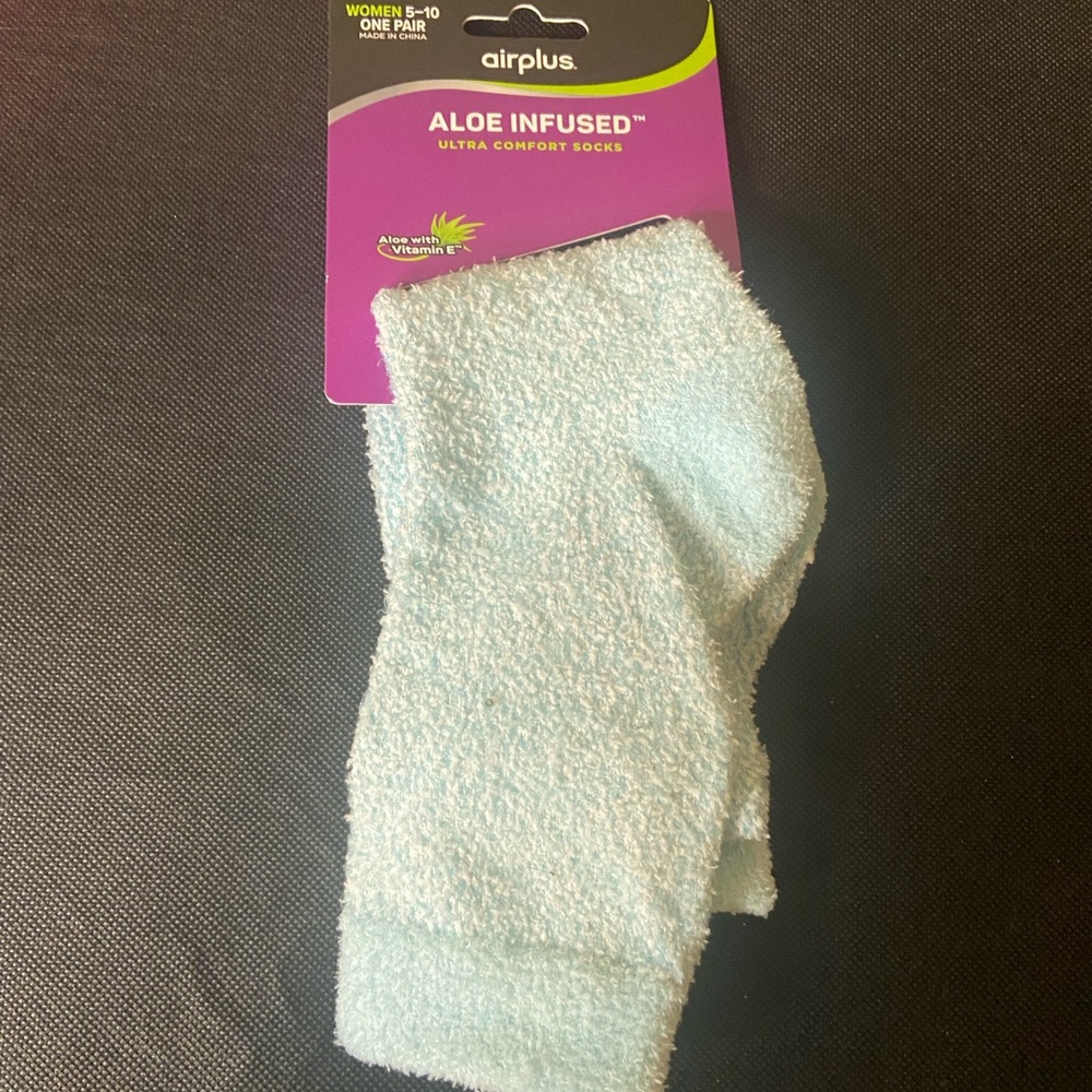 Airplus Aloe Infused Socks - Light Blue‎